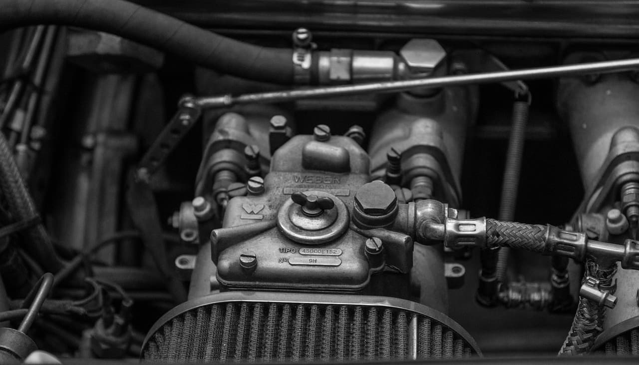PCV 밸브(Positive Crankcase Ventilation Valve) – 엔진 내부 압력과 오일 관리를 조율하는 숨겨진 핵심 부품