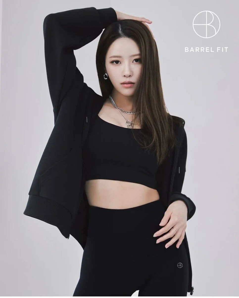  [러블리즈 이미주] 2022 S/S 배럴핏