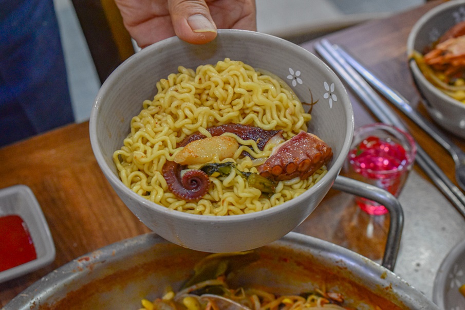 살아있는 맛집 푸짐한 큰물해물탕 23