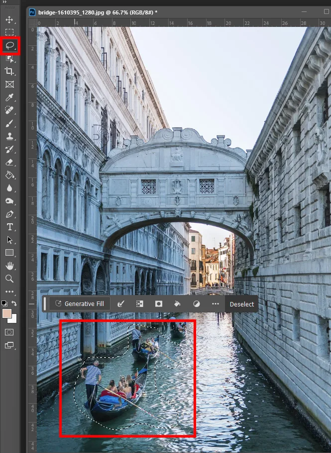 올가미 툴을 통해서 배 부분을 선택한 사진의 모습