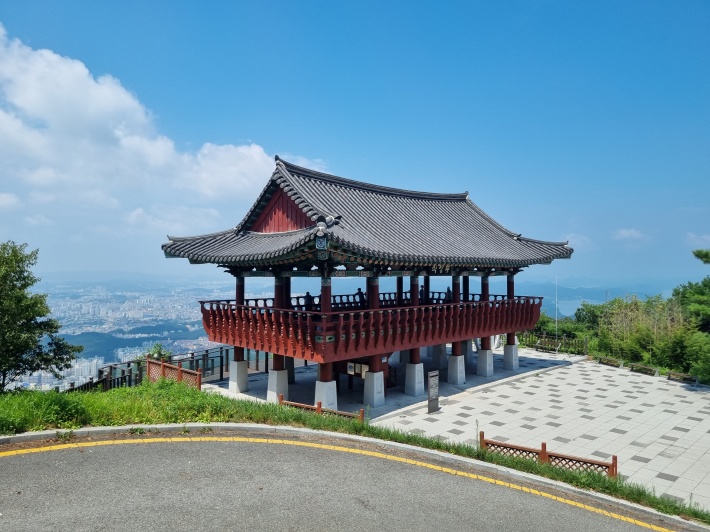 식장루