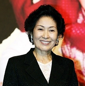  청원글의 원로 여배우는 누굴까?