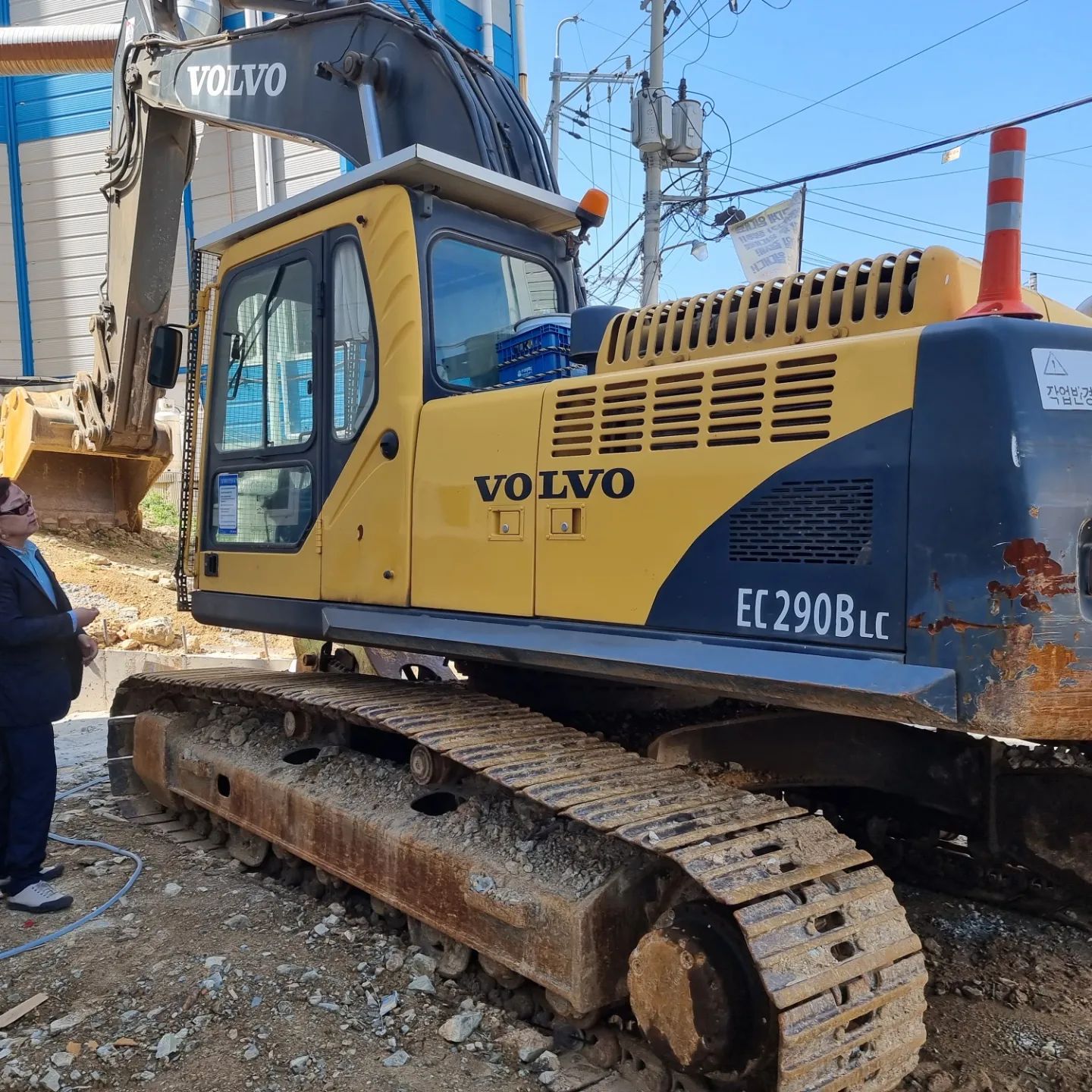  굴삭기 볼보 VOLVO EC290B 모델 2003년식 2700만원 판매합니다.