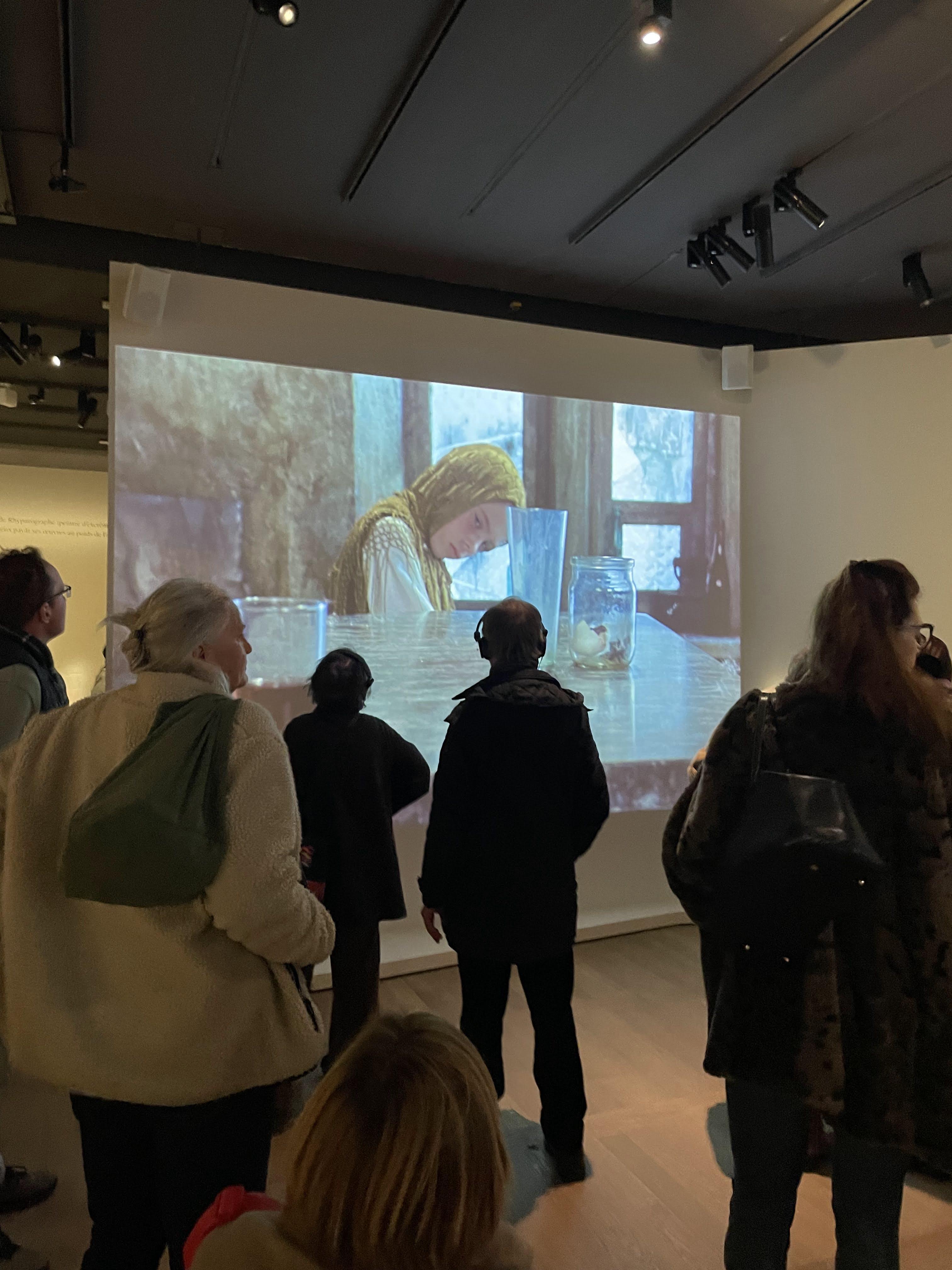 사물들, 루브르박물관 전시회, 1