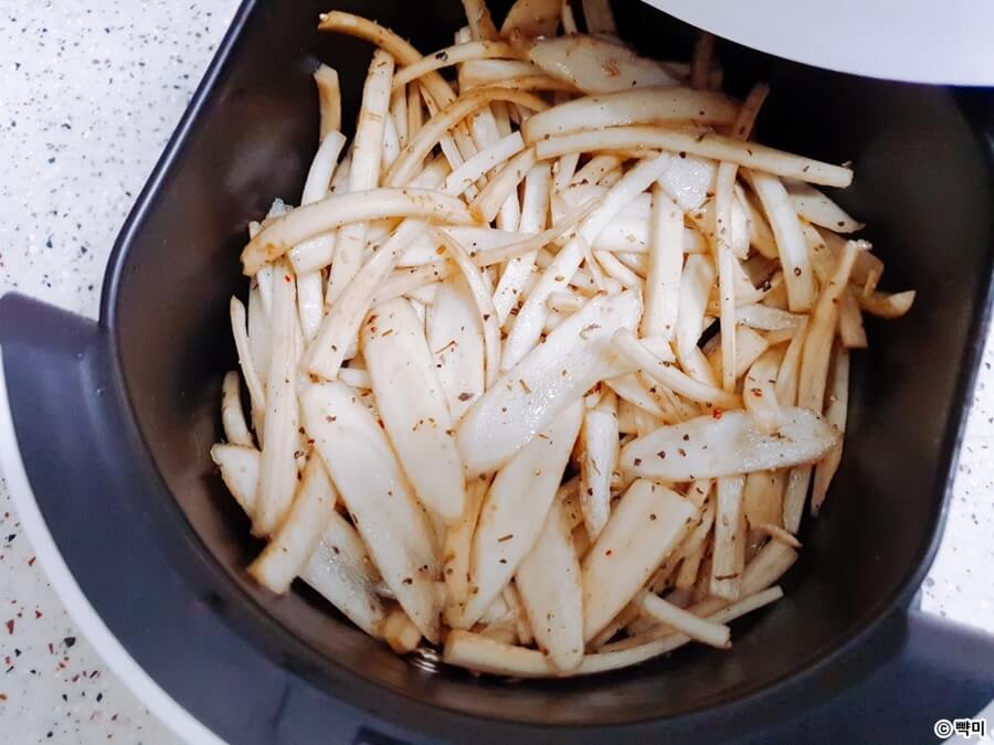바삭한-우엉칩-에어프라이어-우엉튀김-만들기
