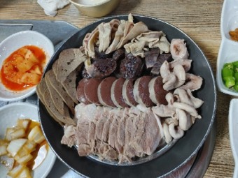 순대모둠 내장국밥