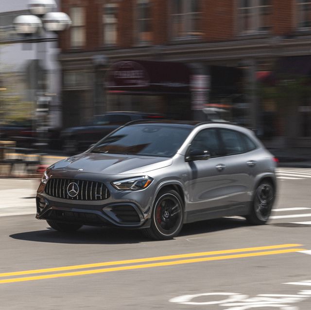 2024 메르세데스-AMG GLA35 테스트: 냉정함에서 벗어난 잭래빗