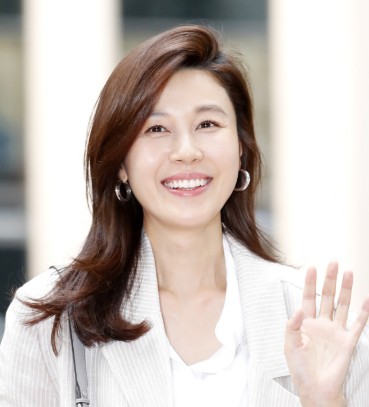김하늘 나이 결혼 남편 최진혁 자녀 딸 김하늘 나이 결혼 남편 최진혁 자녀 딸