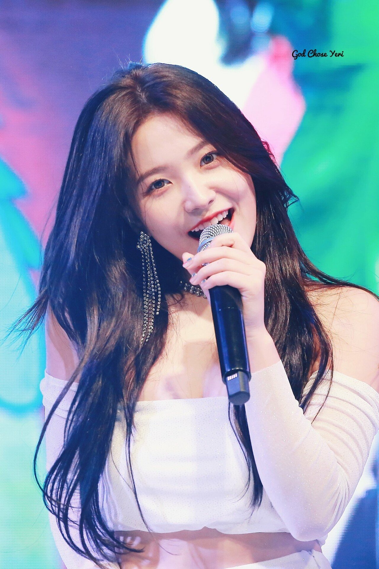  레드벨벳 예리 흰튜브탑190523 중앙대학교 축제