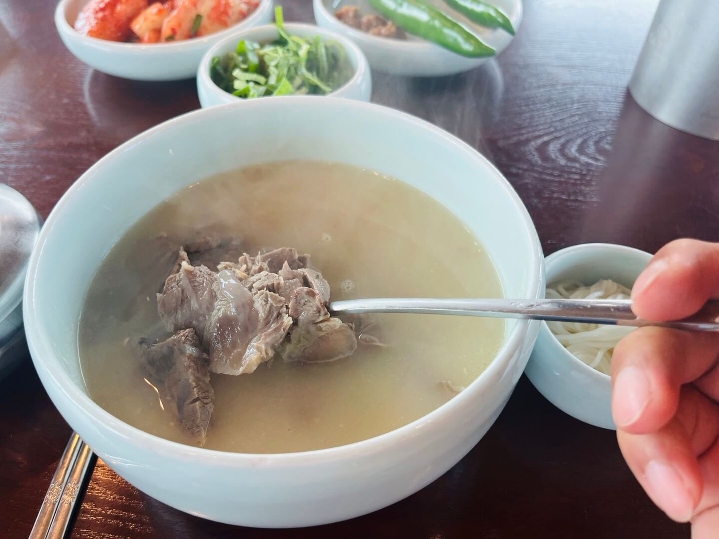  경주 1박 2일 여행 - 황리단길 맛집 뿌시기 1탄 (늘곰탕, 경주샌드, 영양숯불갈비)