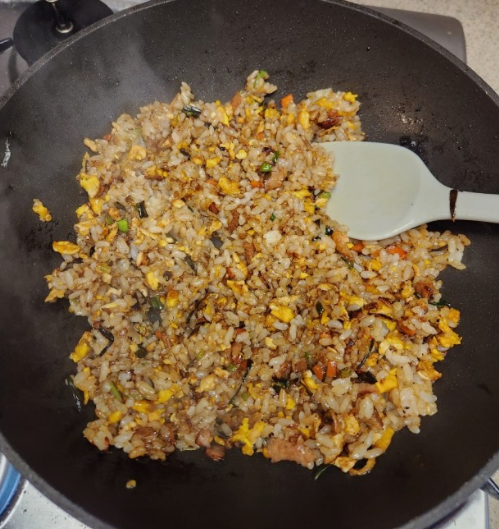  집에서 간단히 만들수있는 존맛탱 볶음밥!