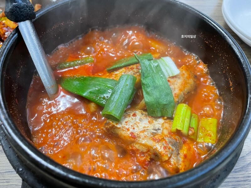 수원 인계동 두루치기 맛집 청화대 - 갈치 조림