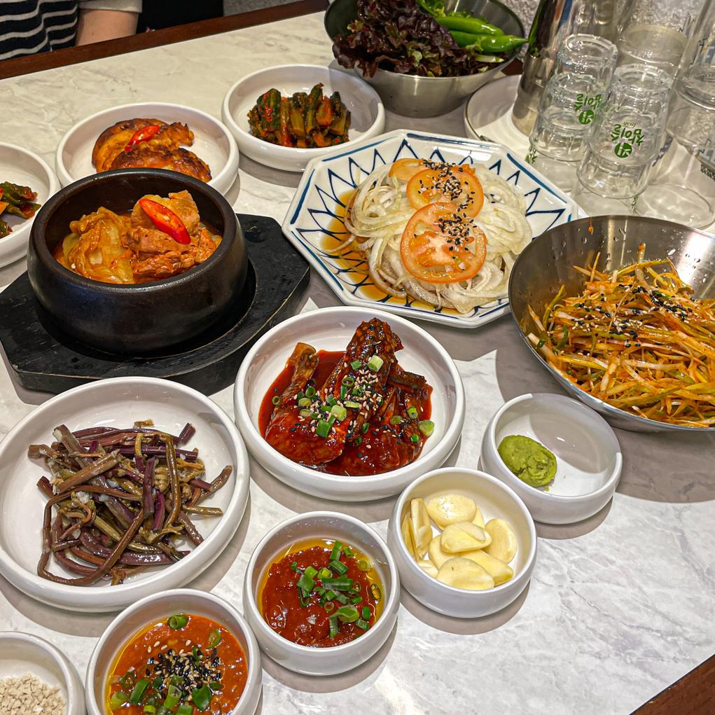 돌판삼겹살 쌈 이미지