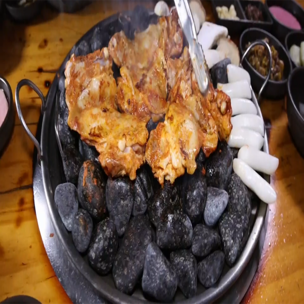  춘천 맛집 소양강댐 맛집 참나무 숯불닭갈비막국수 맥반석 닭갈비 춘천 닭갈비 맛집  생방송 오늘저녁 맥반석 달갈비