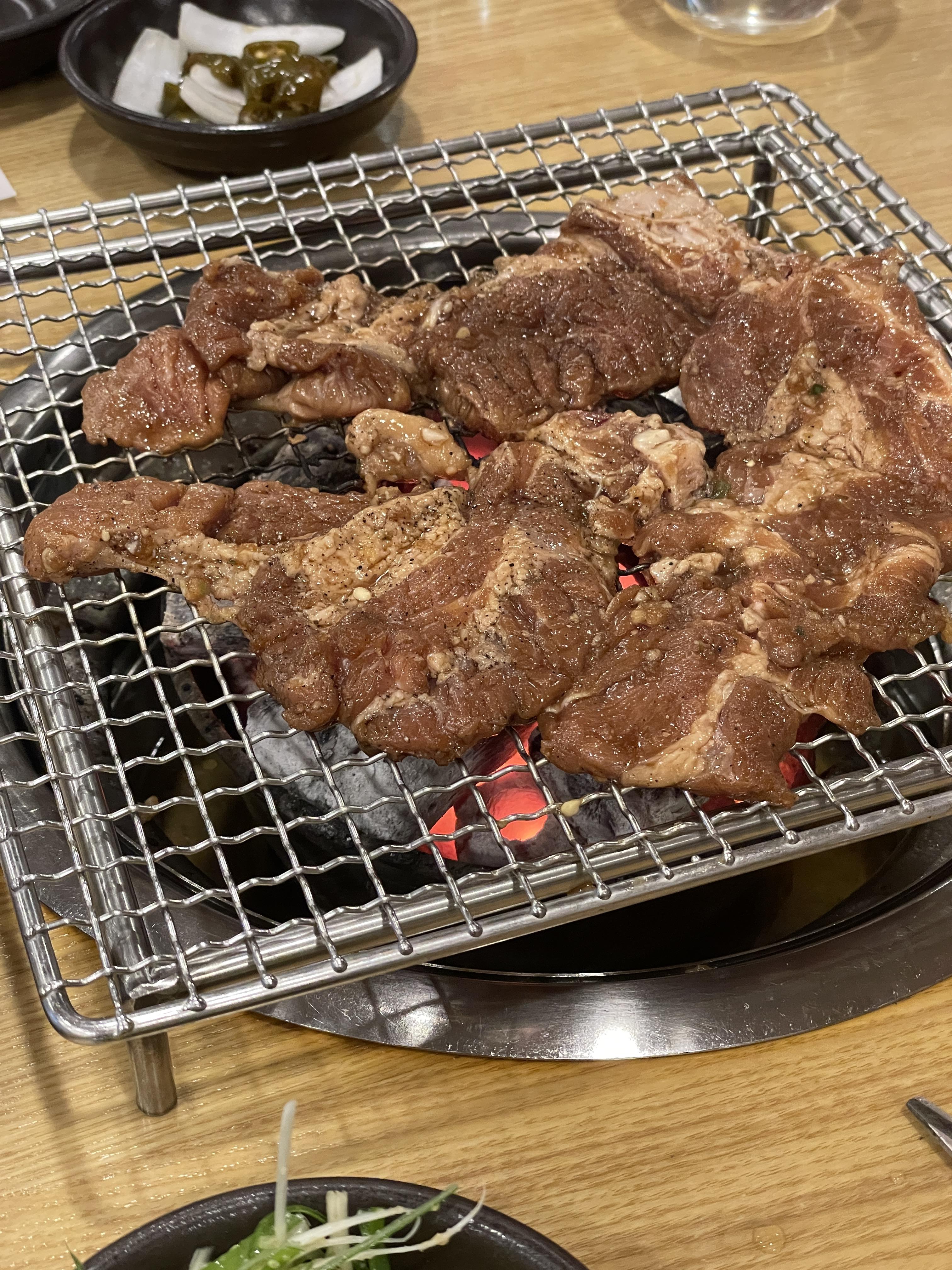 명동돼지한마리 이미지