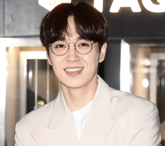 가수-이석훈