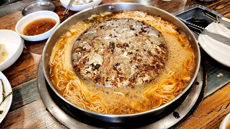 서산 추억의 집밥 - 불고기 김치 국수