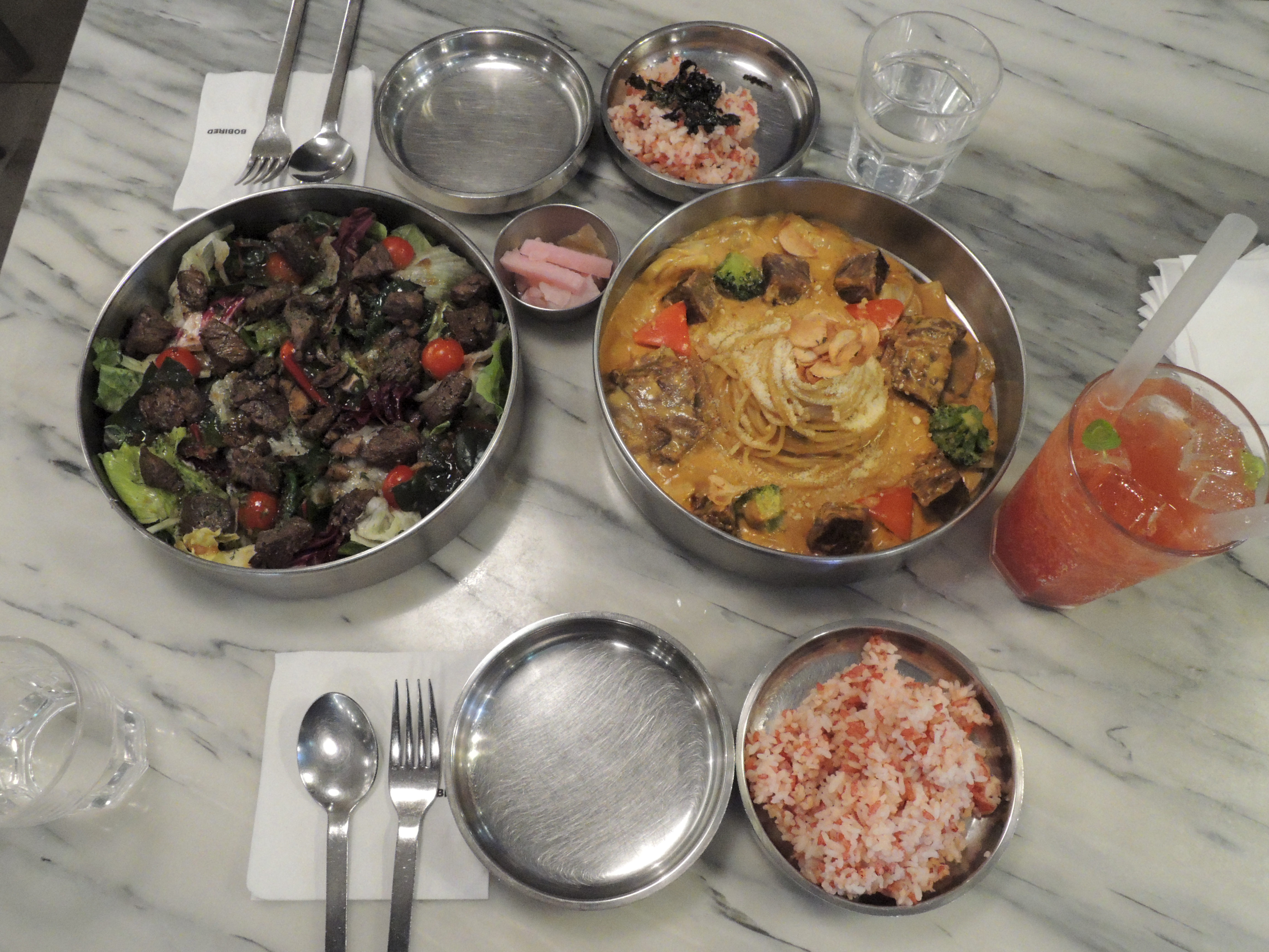  종로 바비레드, 스테이크 샐러드와 파스타 맛집