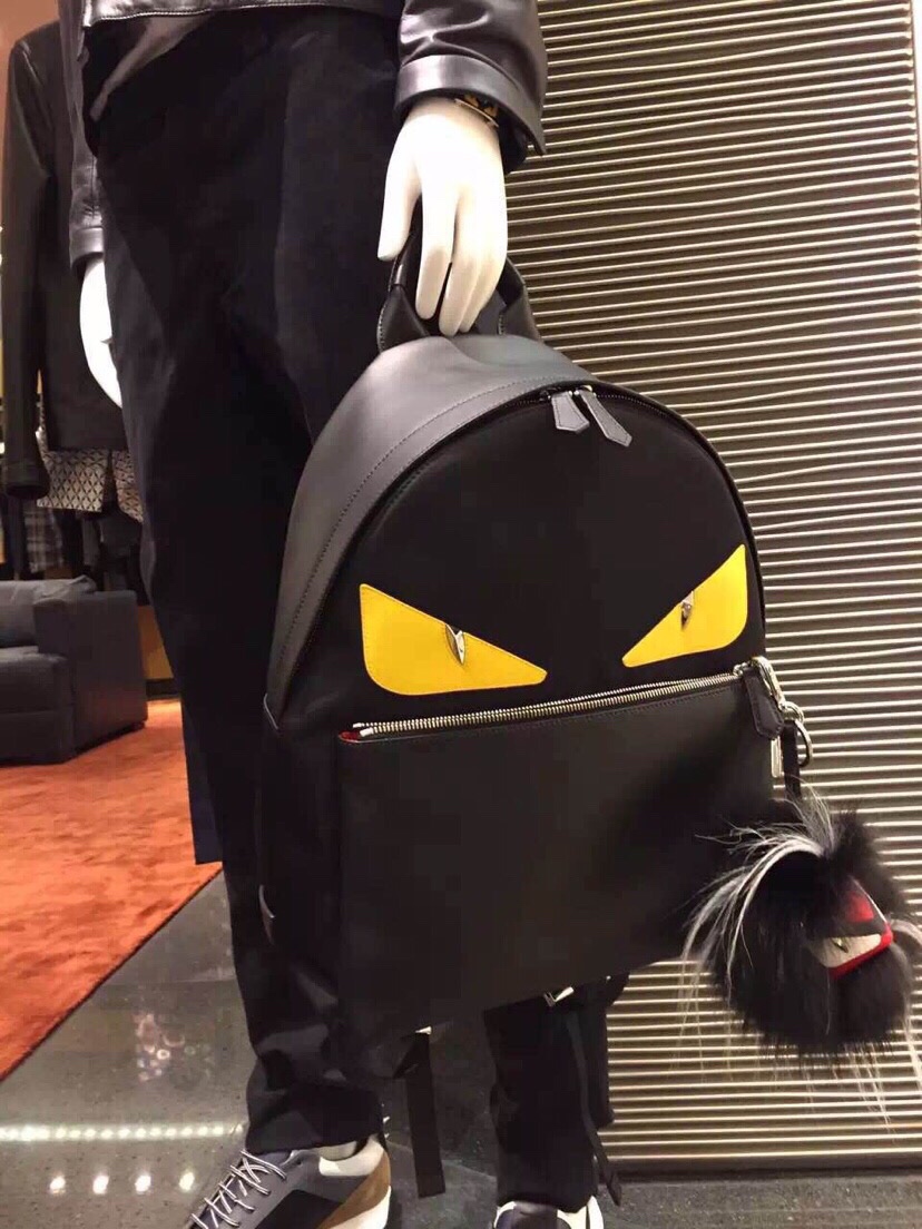 [FENDI] 펜디 벅스 백팩 7VZ012A2FSF0R2A