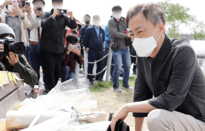  한강 대학생 실종사건 고 손정민 씨 아버지 경찰 조사에 의구심을 품다
