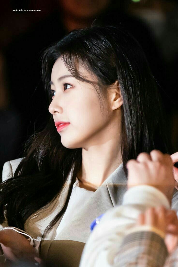 예뻐보이는 아이즈원 강혜원