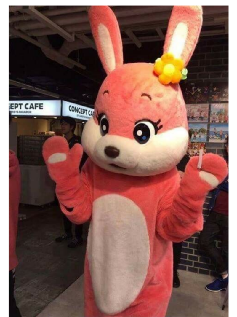  충격적인 토끼 인형의 정체는..!?