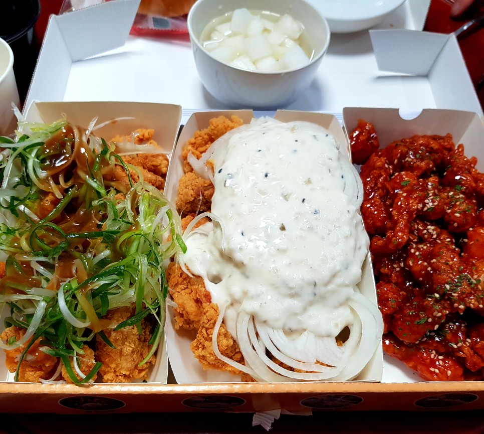  [배달리뷰] <투존치킨> 치킨 3가지 맛을 즐기다. 어니언파닭 :: 태백점 / 치빵버거
