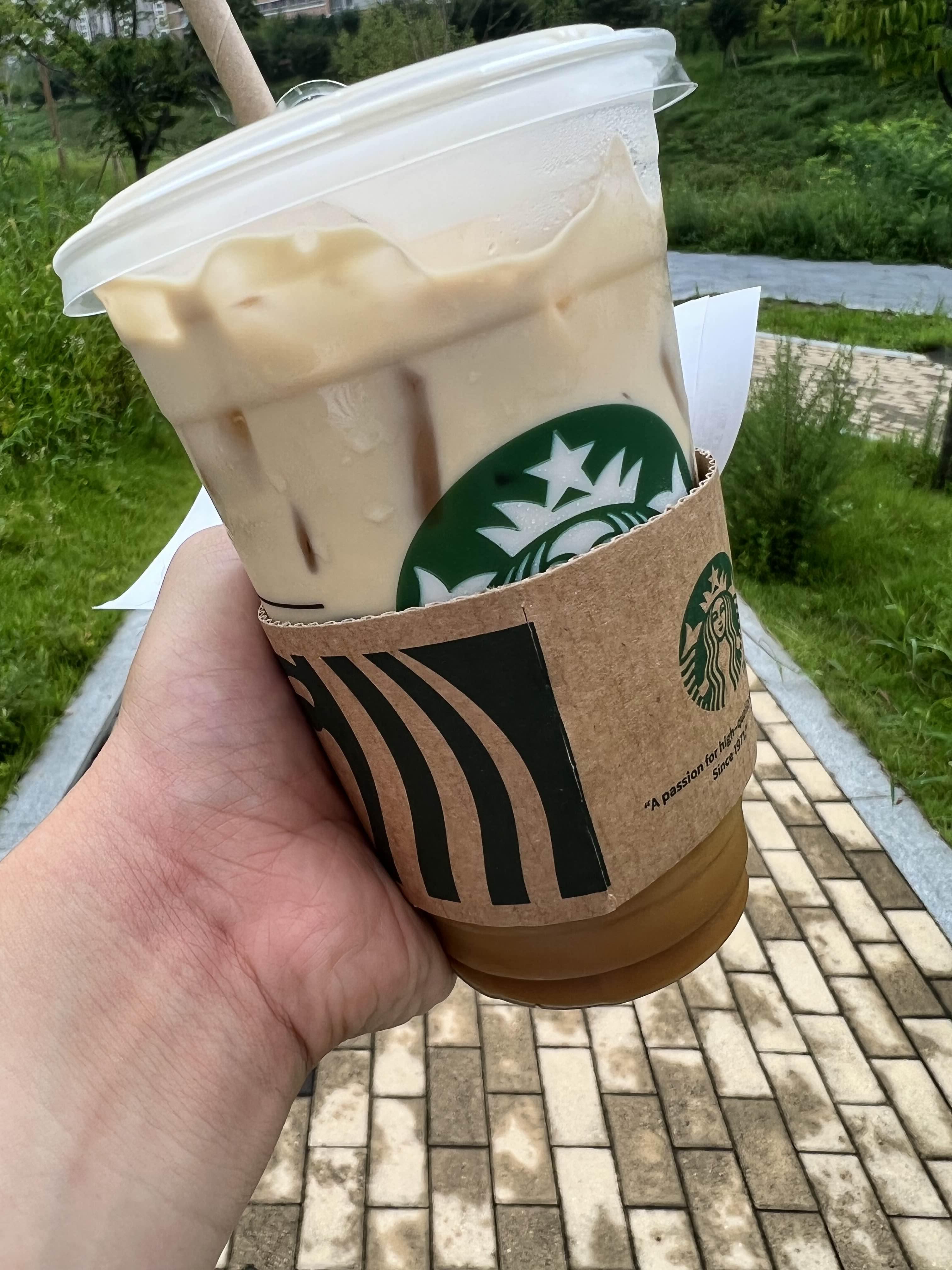  스타벅스 바닐라크림콜드브루(Vanilla Cream Cold Brew) 리뷰