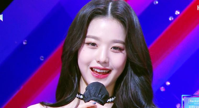  IZ ONE 아이즈원 장원영 2020 가요대전 무대위 미모 . GIF