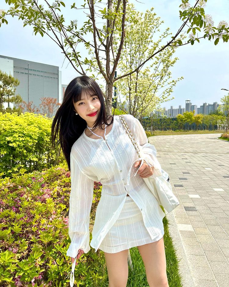  레드벨벳 조이 사복