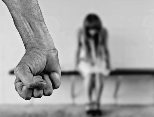  범죄경력조회 요구하기 전 알아야할 노무지식 : 범죄경력회보서 제출은 의무일까