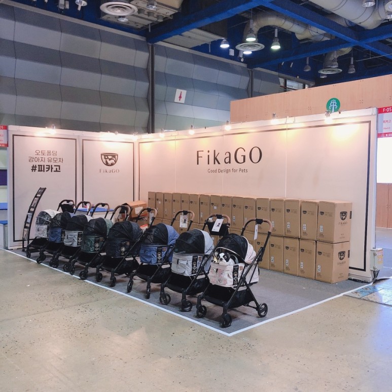 부스 인테리어 - 시트지 시공으로 비용 절감! 알루미늄 행잉 족자를 이용한 코엑스 박람회 8