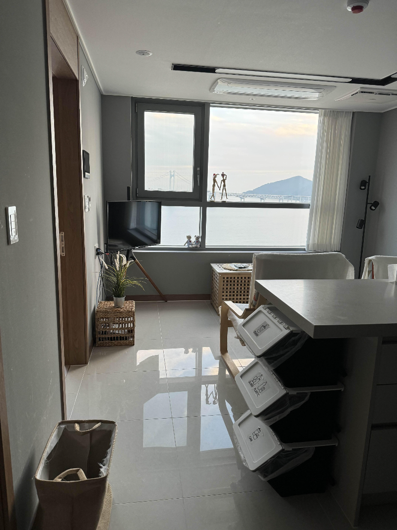 입구