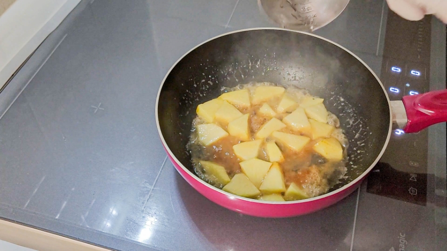 돼지고기목살조림 만드는 법. 색다른 돼지목살요리. 10