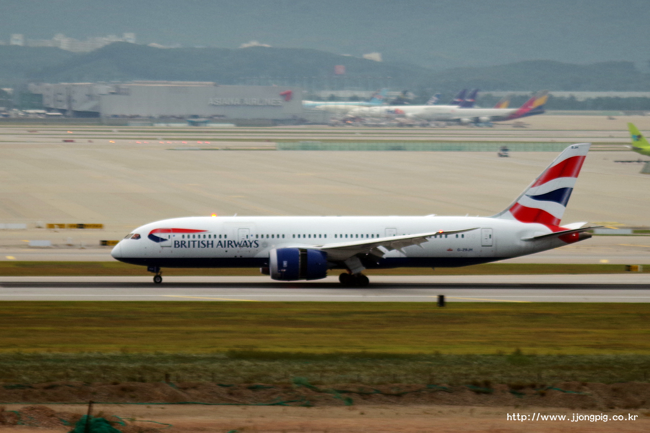 British Airways G-ZBJH Boeing 787-8 Dreamliner