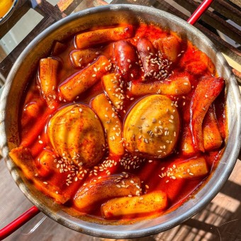 폐가 분식집 떡볶이 불유부초밥 해물라면