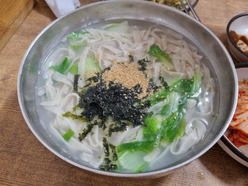 우리밀칼국수 이미지