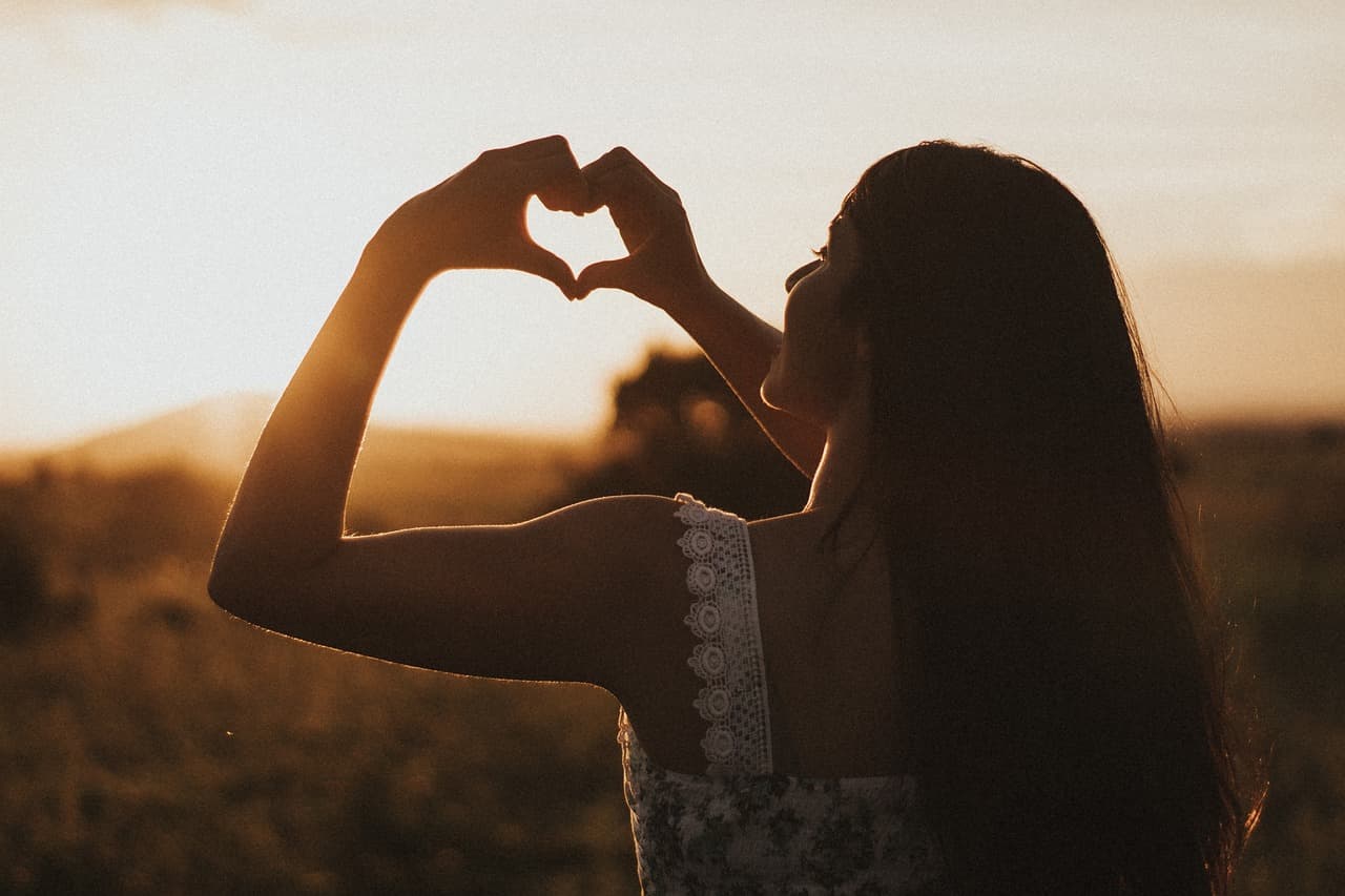 Byron Katie’s 4 Questions: A Mindfulness Tool to Reduce Stress