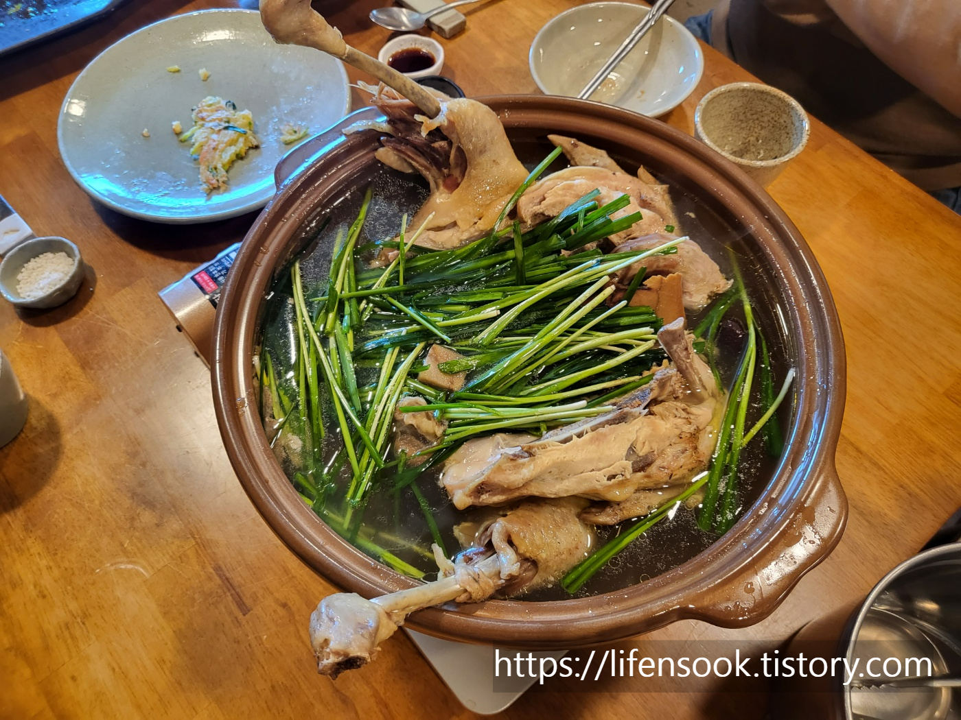 사나산아 한방토종닭 백숙