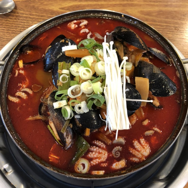  [강릉 맛집] 얼큰한 짬뽕순두부와 달달한 순두부젤라또가 먹고 싶다면?! <초당소나무집>