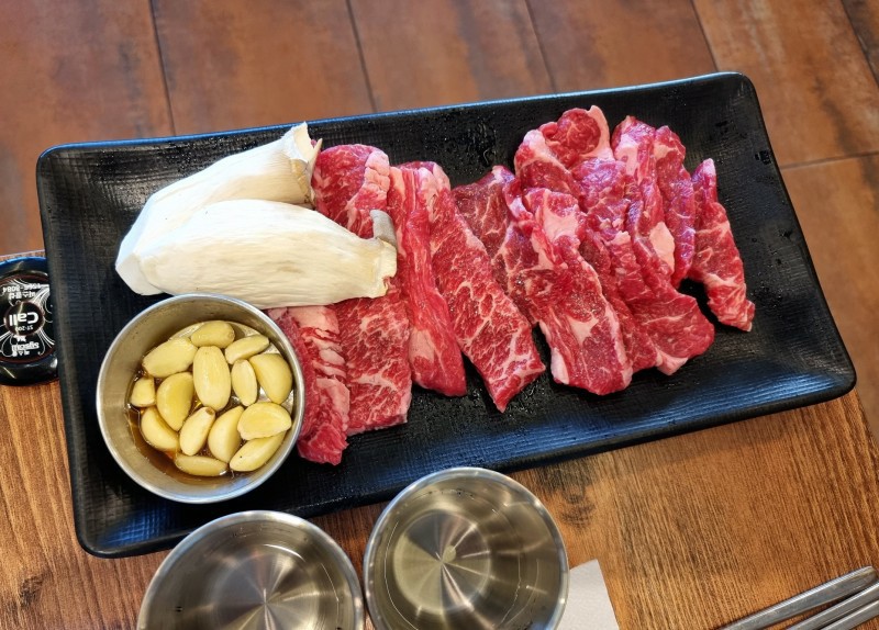 삼겹 이미지