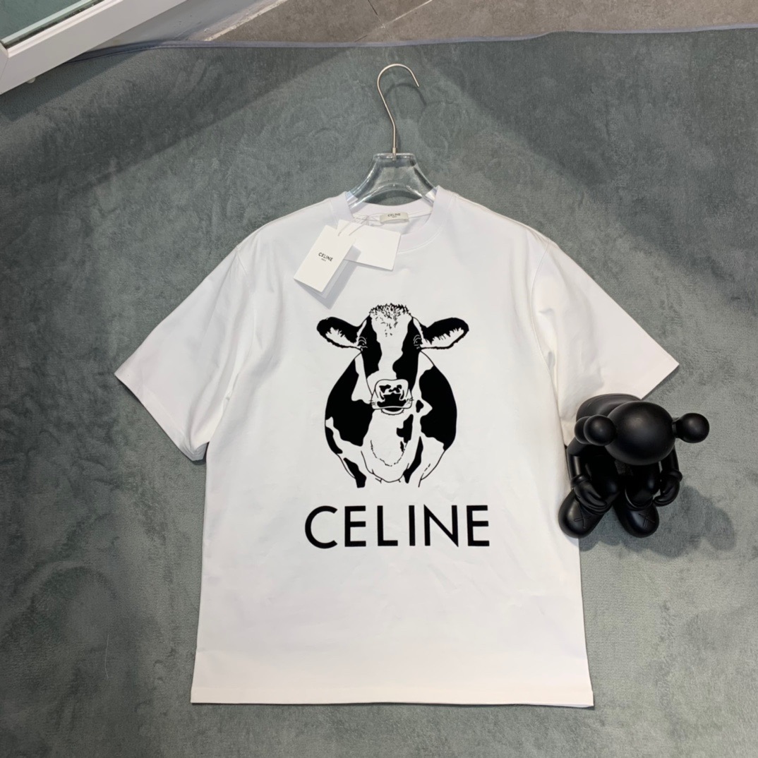  [CELINE] 셀린느 밀크 카우 로고 반팔 티셔츠 (2 COLOR)