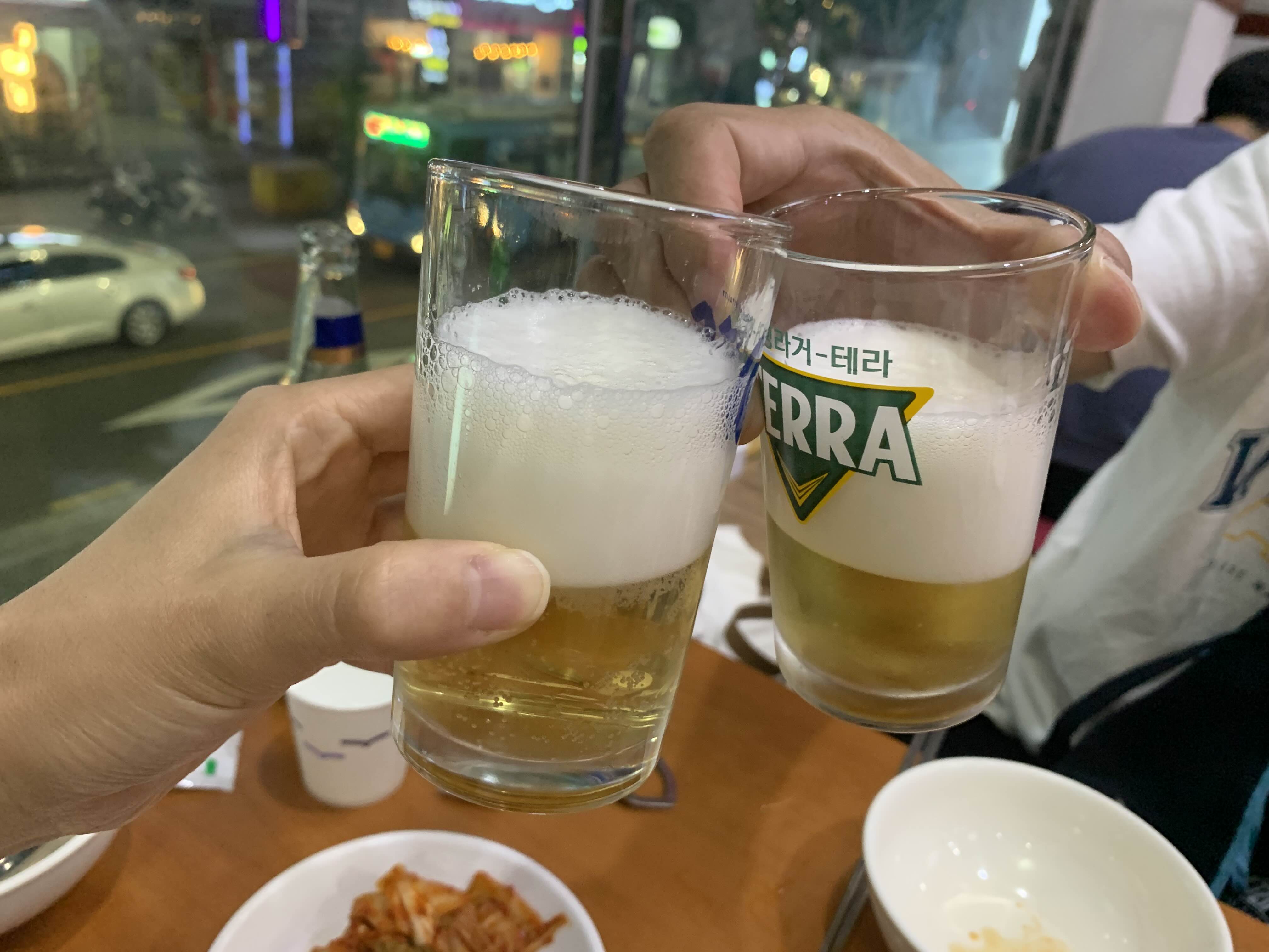 맥주 건배