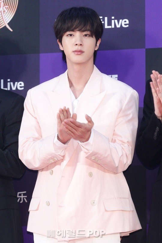  방탄소년단 진 '귀호강 시켜주는 음색 깡패 스타' 1위