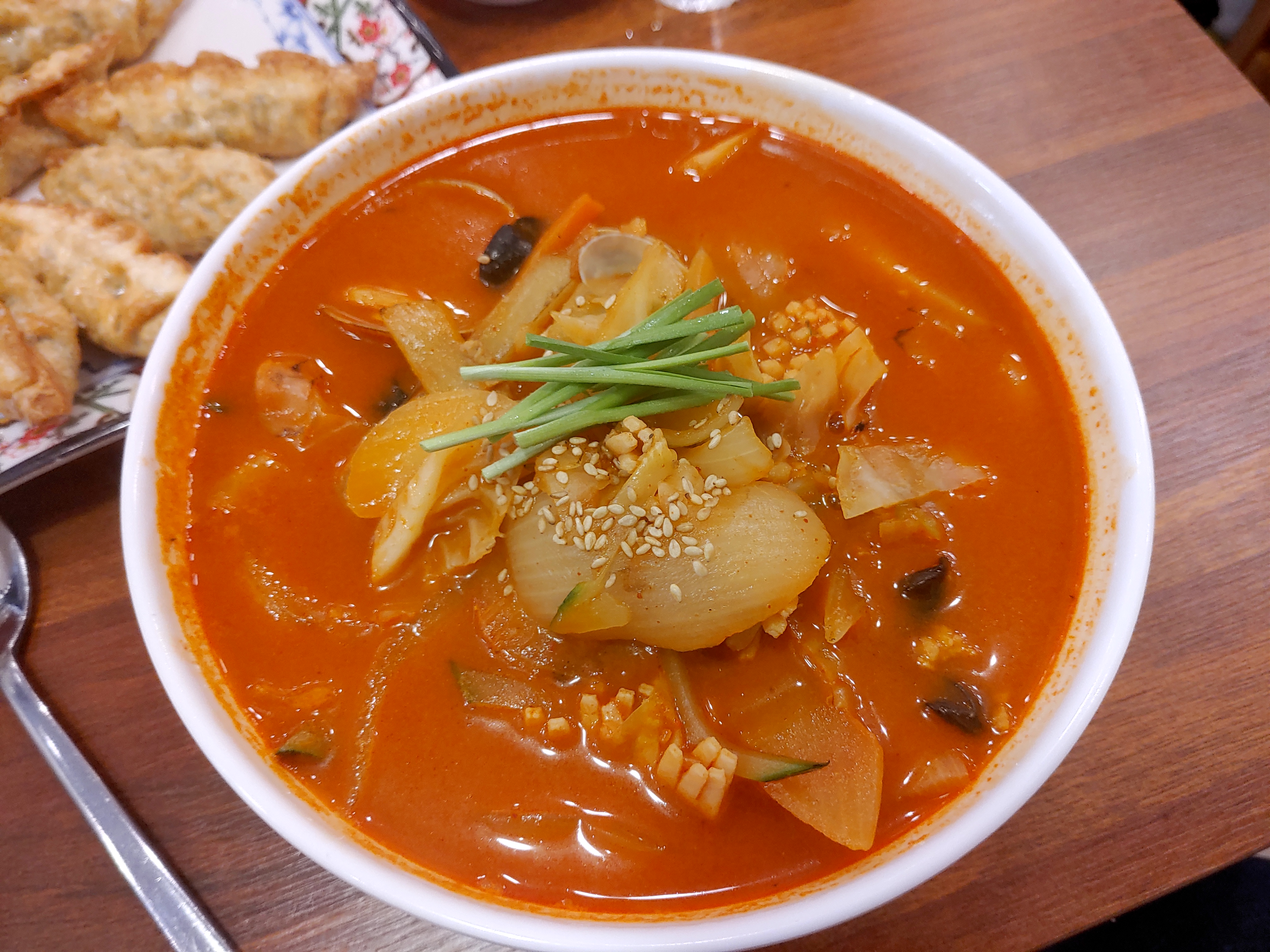  경인교대 신상맛집 교대원 육수짬뽕 리뷰