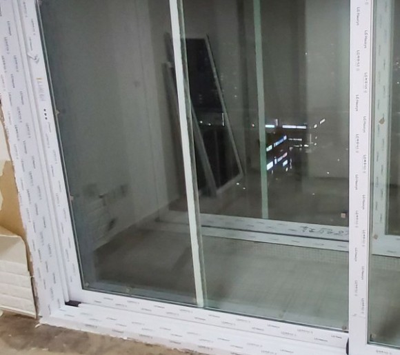 터닝도어 LG하우시스 슈퍼세이브5 퓨어화이트 테티스 라인 인테리어 자재 고르기 - LG 새시 - 4