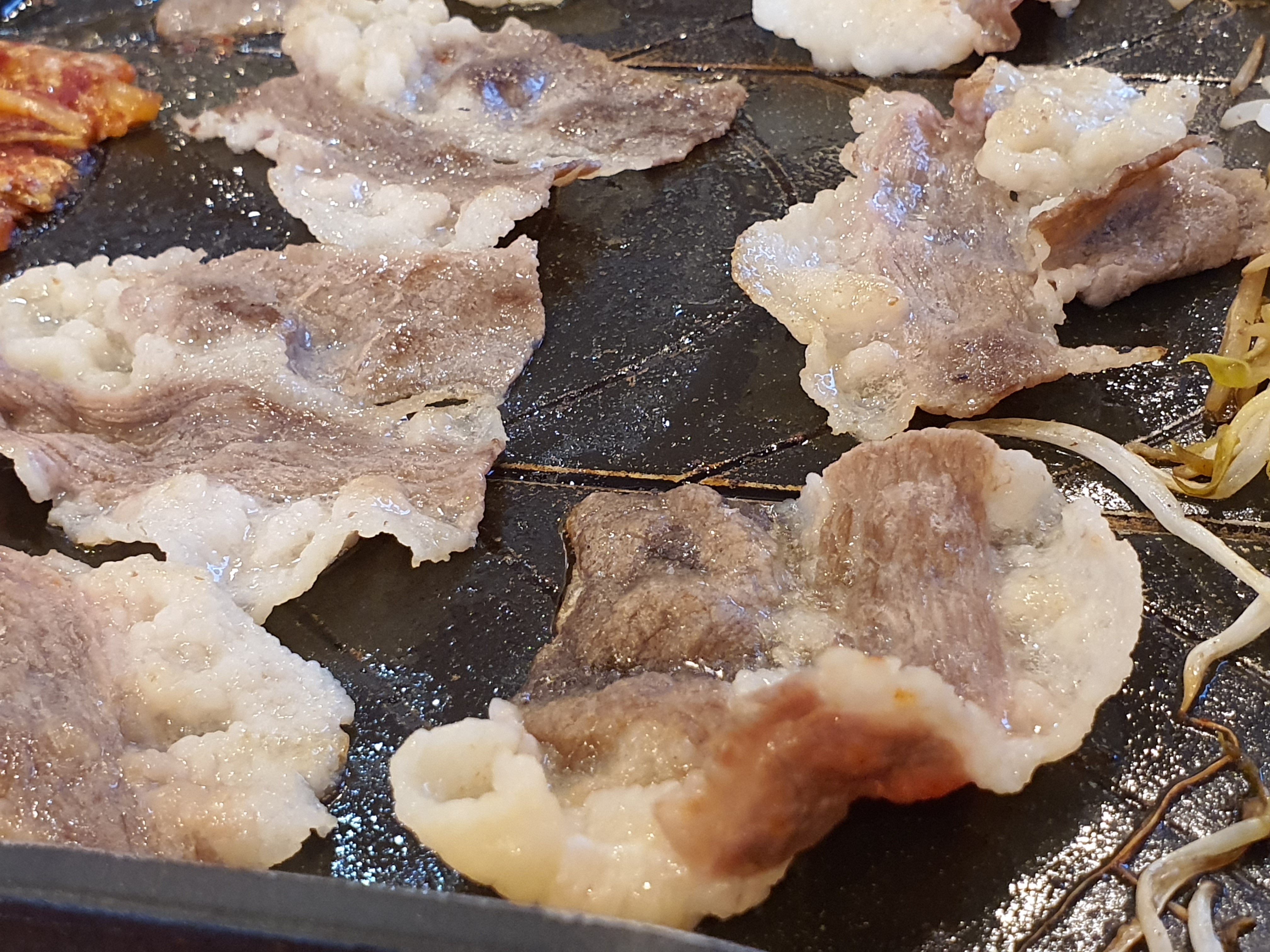  [흑석동 불판구이 맛집] 차돌박이와 숙주의 완벽환 조합 '샤브일번가'