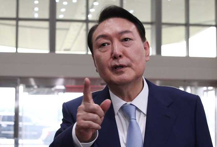  '법대로 원칙대로'라더니..위법·위헌 논란 '윤석열식 시행령 통치'