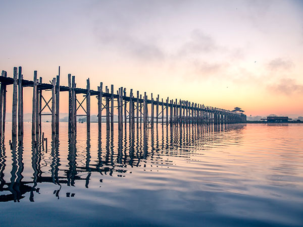 우 베인 다리(U Bein Bridge)