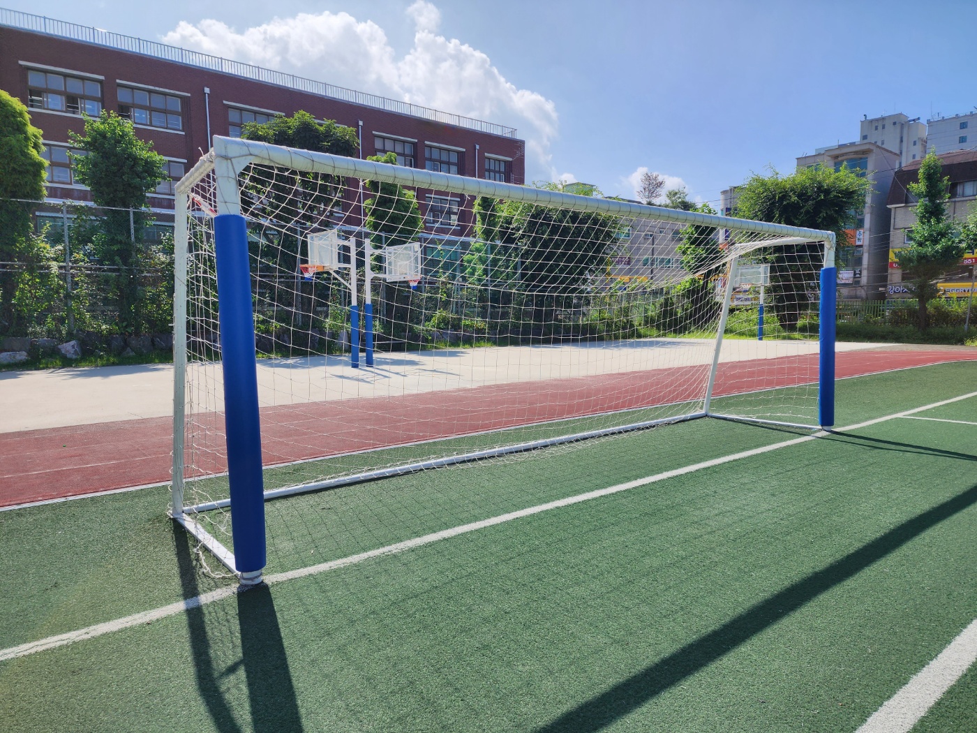  [날개스포츠] 의정부다온중학교 축구골대보호대 설치, 원기둥보호대 설치 작업
